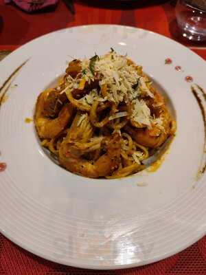 M & M Bar And Resturant