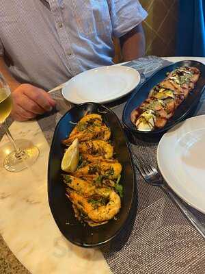 M & M Bar And Resturant