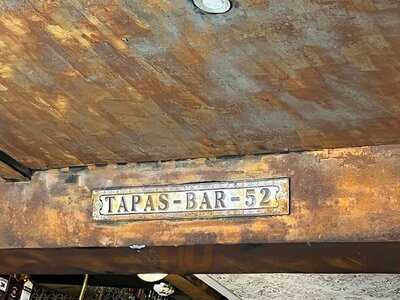 Tapas Bar 52