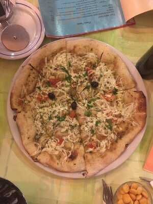 Pizza Pazza