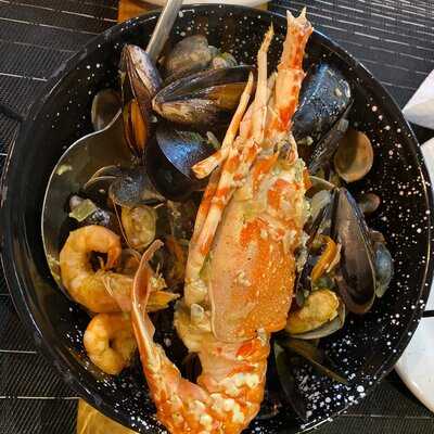 Tap The Sea - Seafood & Tapas