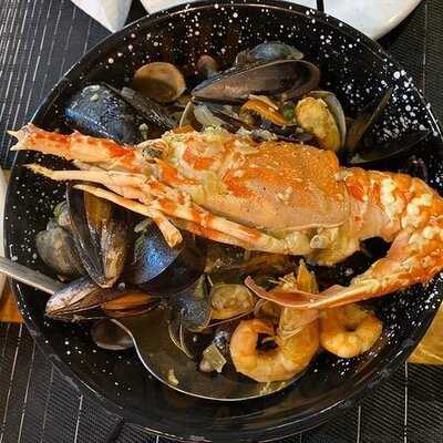 Tap The Sea - Seafood & Tapas