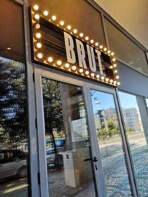 Brut By Natábua