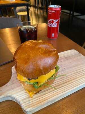 Collect - Burger . Radio . Records