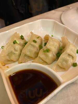 Kapitan Ramen Bistro