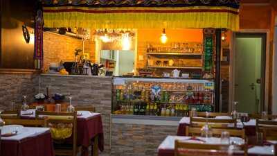 Everest Curry & Sekuwa Corner