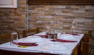 Everest Curry & Sekuwa Corner