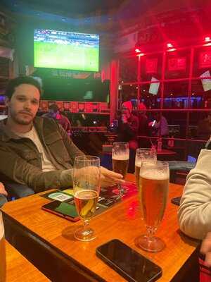 The Lounge - Sports Bar And Bistro