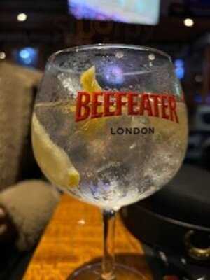 The Lounge - Sports Bar And Bistro