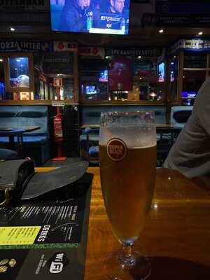 The Lounge - Sports Bar And Bistro