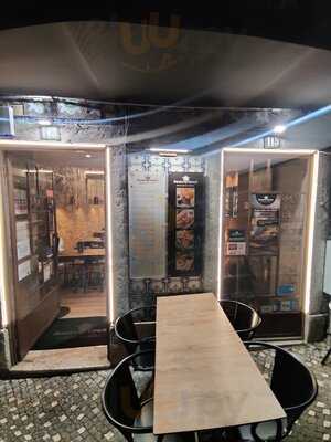 Santo Graal Burger & Grill - Calçada Da Ajuda