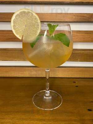 Ovalho - Vegan Snack Bar