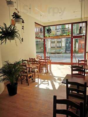 Ovalho - Vegan Snack Bar