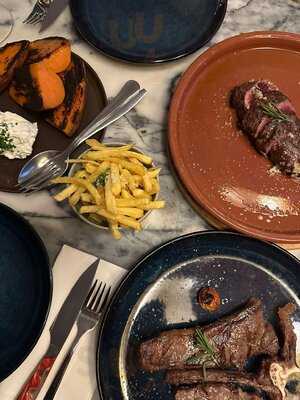 Taberna Do Lopes First Floor