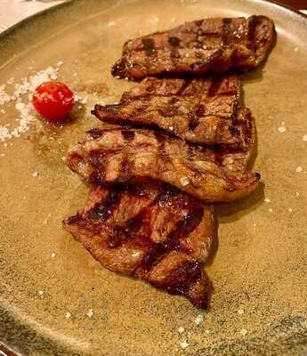 Muelle - Meat And Chill