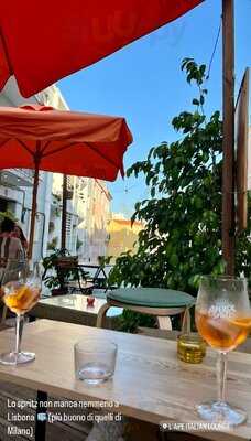 L'ape Italian Lounge