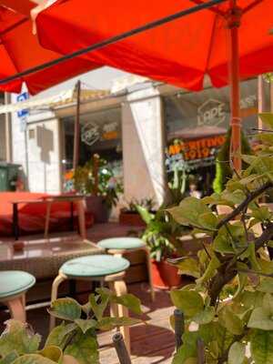 L'ape Italian Lounge