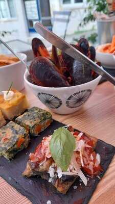 L'ape Italian Lounge