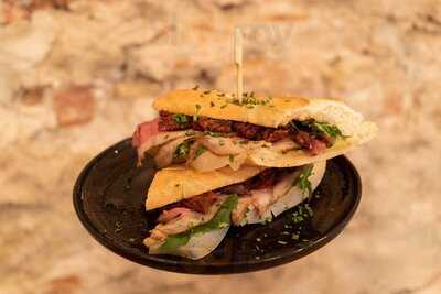 Dom51 - Tasca Moderna