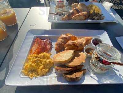 Breathe Brunch & Feel