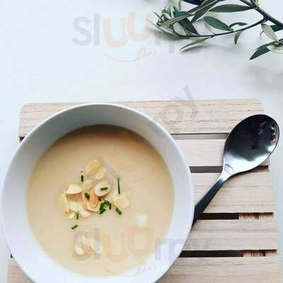 Jindungo Take Away & Eat In