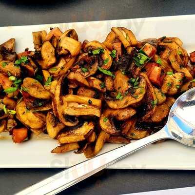 Ruela - Eat . Drink . Terrace