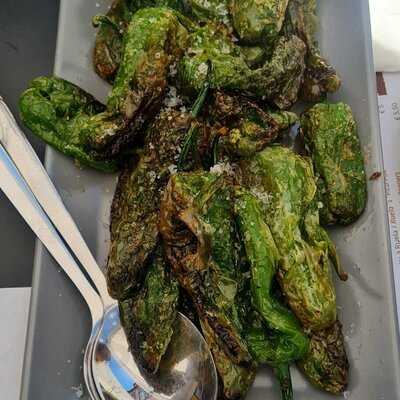 Ruela - Eat . Drink . Terrace