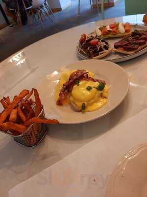 Ptm Downtown Brunch & Cocktails