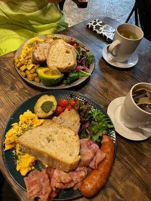 Floresta Cafe By Hungry Biker