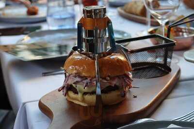 Chinfrim Steakhouse & Tapas