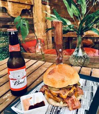 Burgeria Resto Bar