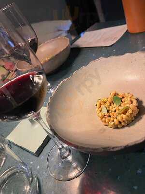 Sem Restaurant & Wine Bar