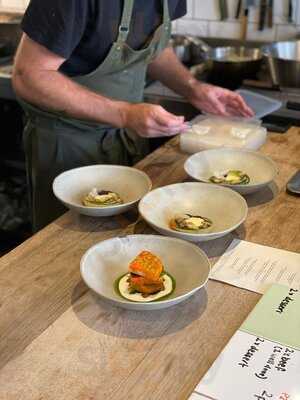 Sem Restaurant & Wine Bar