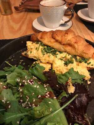 Look.sharp Retail Cafe