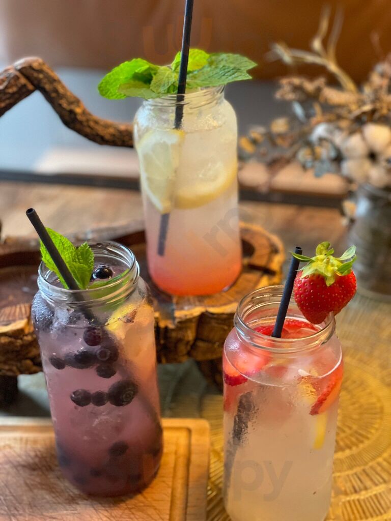 Look.sharp Retail Cafe