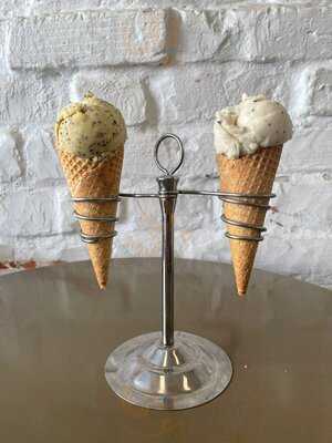 Beni's Gelato & Friends - Alfama