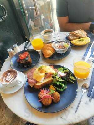 Dear Breakfast - Alfama