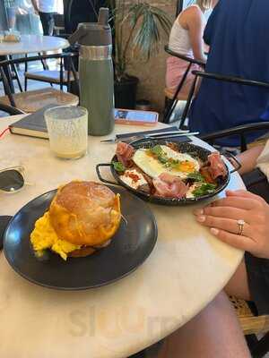 Dear Breakfast - Alfama