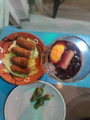 Manu Restaurante & Tapas Bar