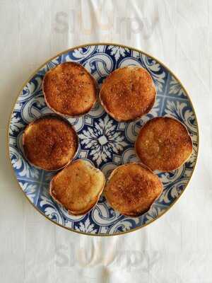 Eatwith: Manuel Of Lisbon