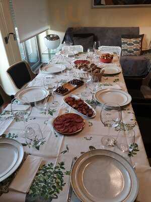 Eatwith: Manuel Of Lisbon