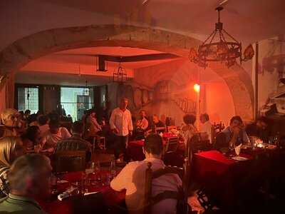 Restaurante De Fado - Adega Dos Fadistas