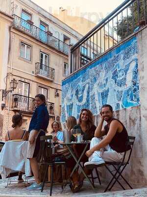 Magnolia Brunch And Wine Bar