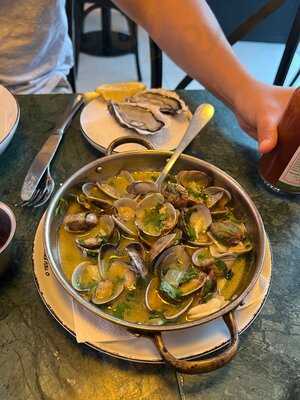 Sr. Manuel Seafood Bar