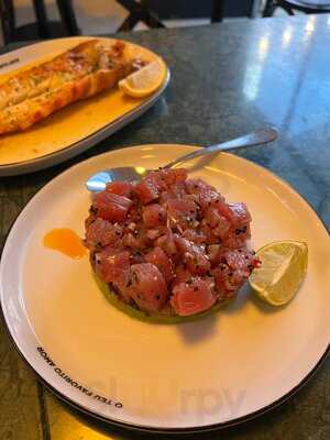 Sr. Manuel Seafood Bar