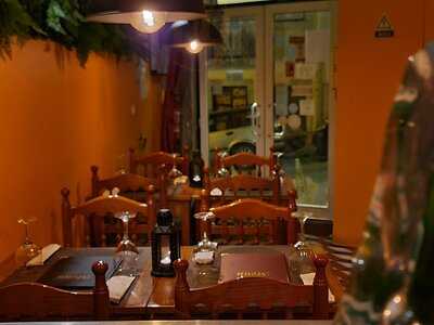 Tasca Do Marinheiro - Comida Portuguesa E Indiano Halal