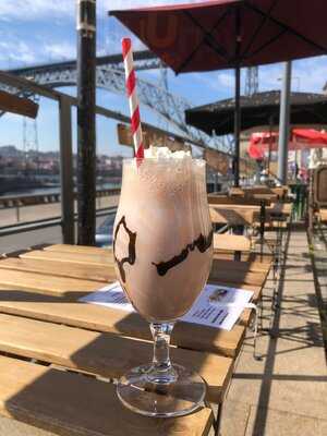 Armazem Dos Guindais