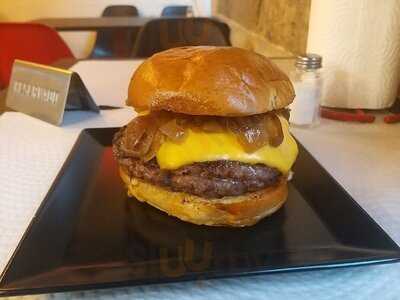 Tio Fafá Hambúrgueria