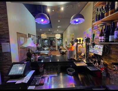 Club 20 Bar And Restaurant