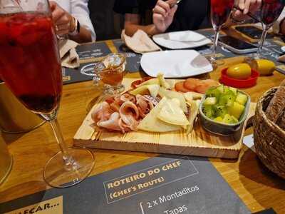 Paladar Ibérico - Tapas, Pinchos E Montaditos